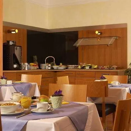 塞内特酒店 酒店 3*