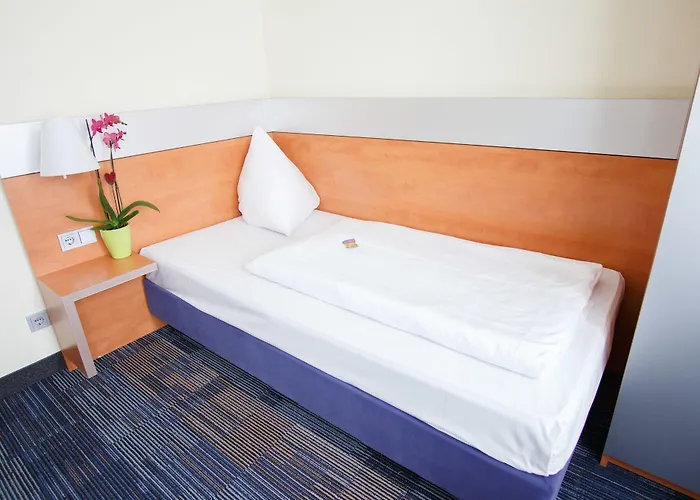 Hotel Senator Frankfurt nad Mohanem