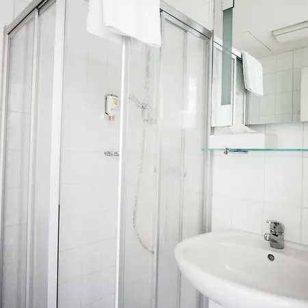 Ξενοδοχείο Senator 3*