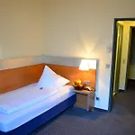 Senator Hotel
