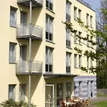 Senator 3* Frankfurt nad Mohanem